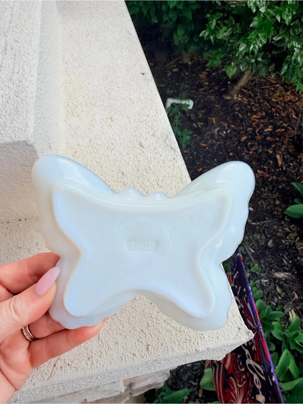 Vintage Avon White Milk Glass Butterfly Trinket Dish Candy Soap Jewelry Tray